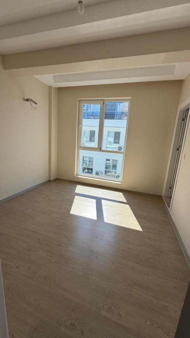 Alaçatı Sitesi Havuzlu Sitede Teraslı 2+1 Dubleks – 110 m²